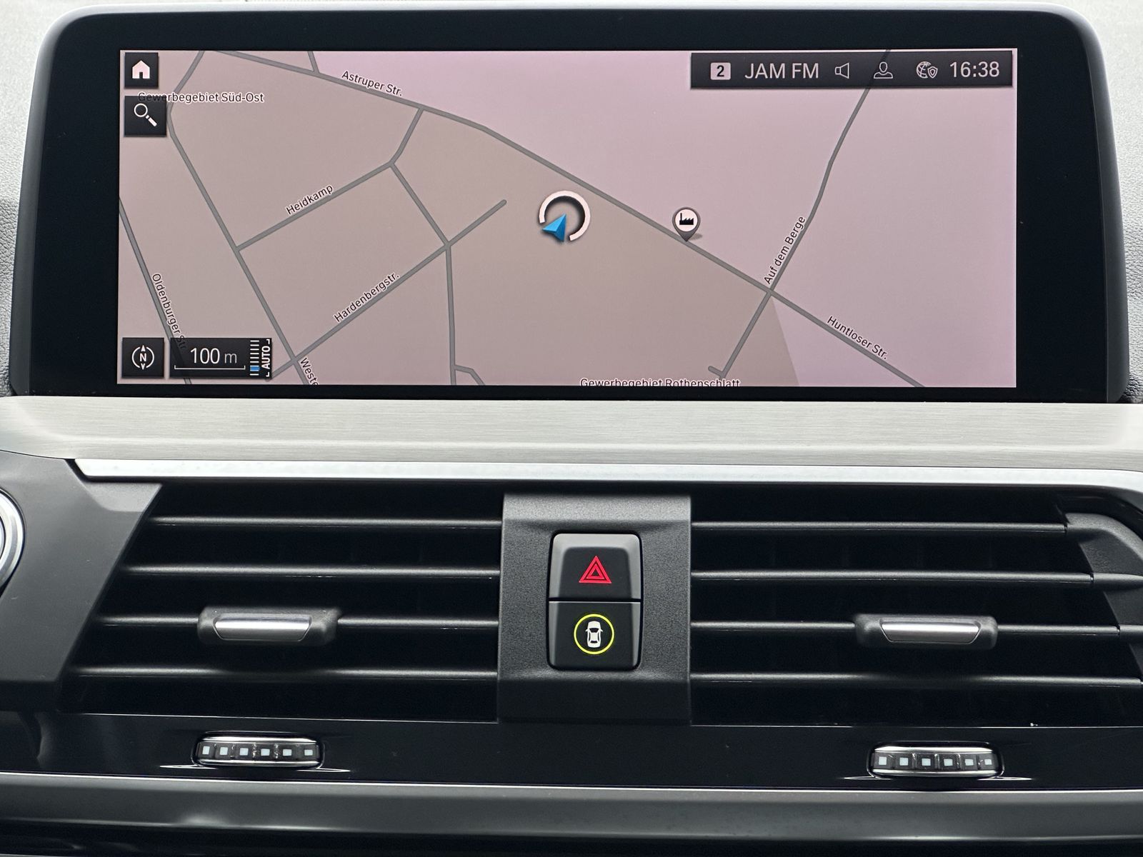 Fahrzeugabbildung BMW X3 xDrive30e xLine NAV+LED+HIFI+ACC+360°-KAMERA
