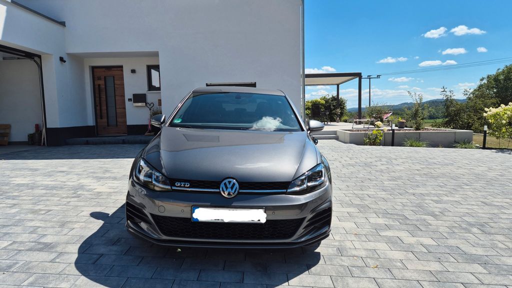 Image of Volkswagen Golf