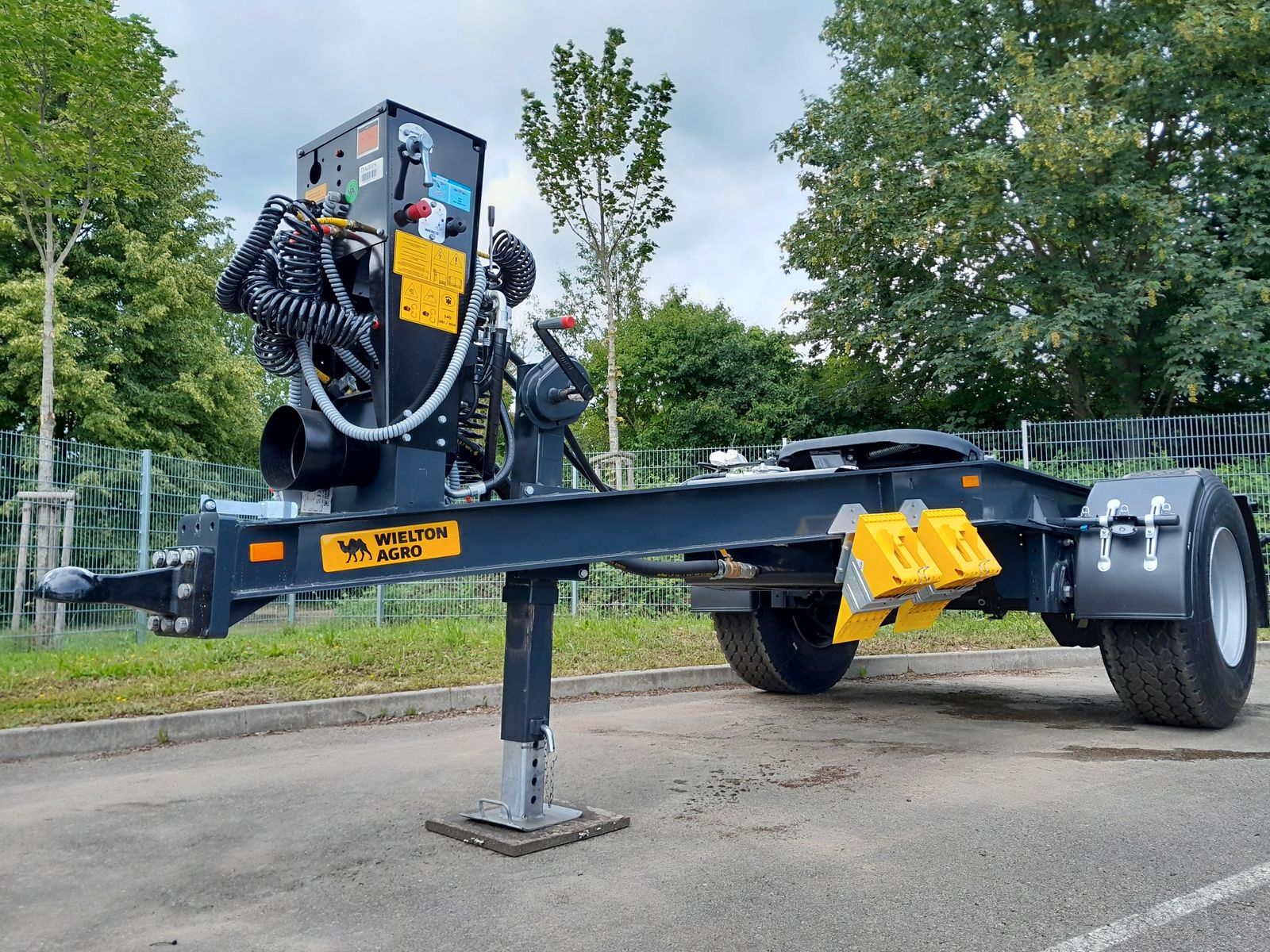 Fahrzeugabbildung Wielton Untersetzachse Dolly 1-Achse PRD-1