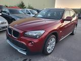 BMW X1 Baureihe X1 20 i xDrive Gepflegt - BMW X1: Rot
