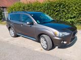 Mitsubishi Outlander 2.2 DI-D Xtra 4WD TC-SST Xtra - Mitsubishi Outlander aus 2011 mit Diesel-Antrieb