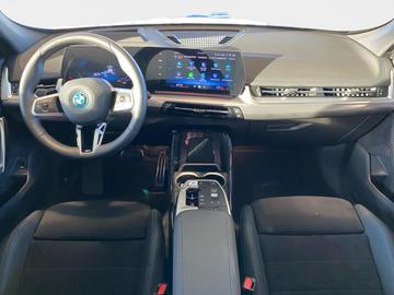 2025 BMW IX1 缩略图 13