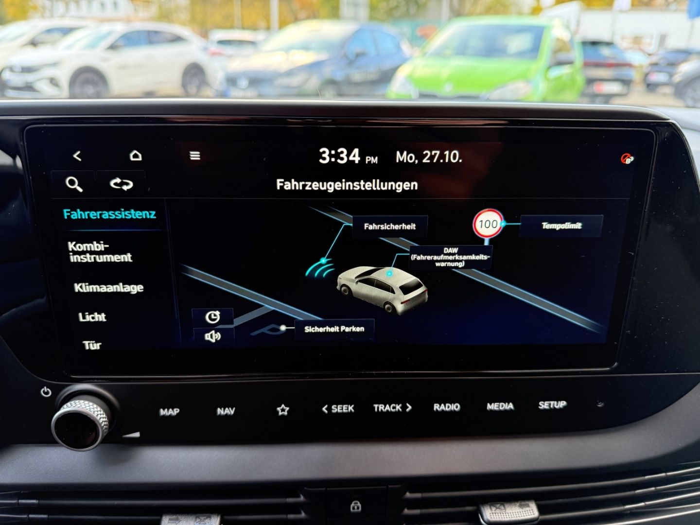 HYUNDAI i20 Select Family Navi Apple CarPlay Android Aut - Image 23