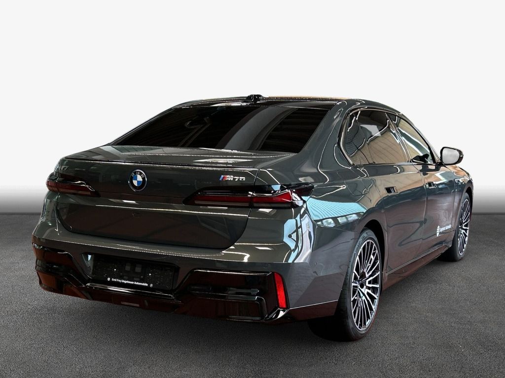 BMW i7 M70 xDrive foto 2