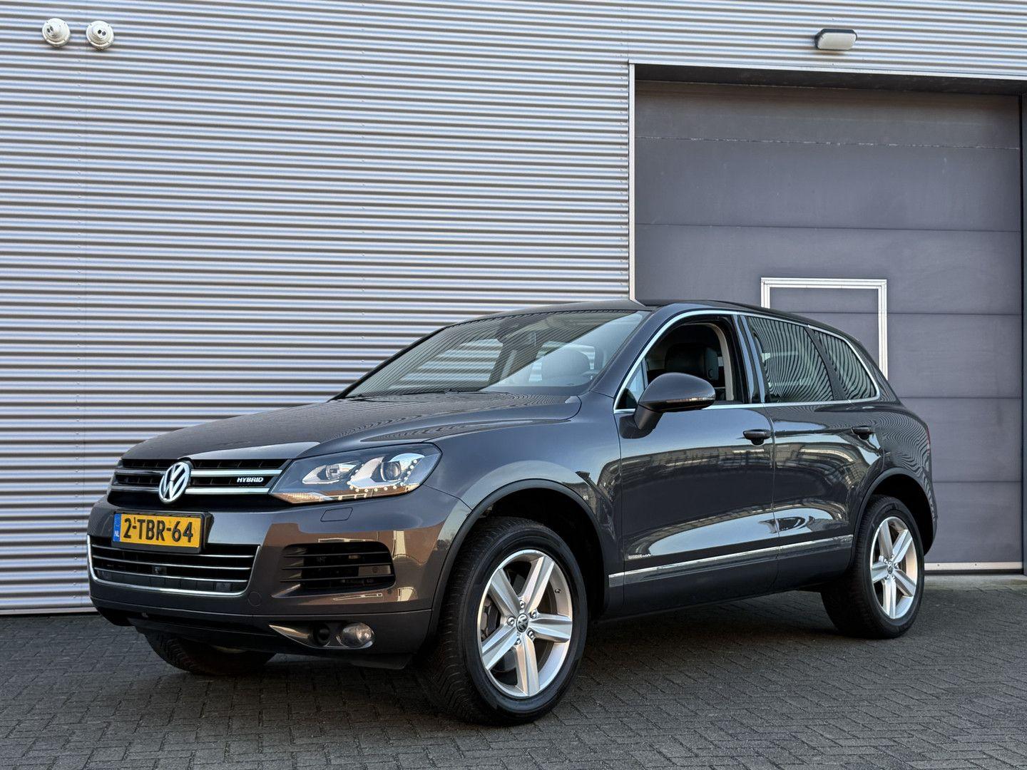 Volkswagen Touareg 3.0 TSI Hybrid Highline I Aut. I Navi I