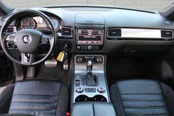 Volkswagen Touareg - 10