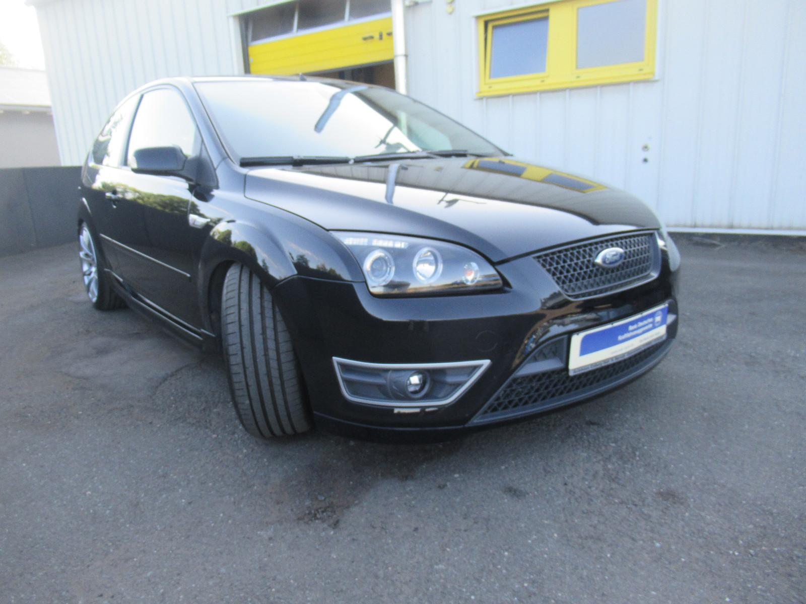 Ford Focus ST 2.5 Turbo 5 cyl. 226 ch BVM / 116 224 km / Recaro / Jantes 19" / Échappement Friedrich Motorsport