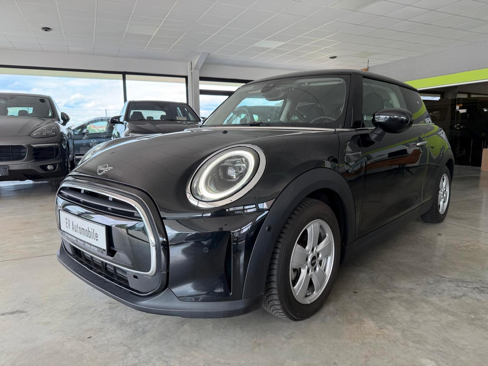 MINI COOPER  Essential Trim LED 1.Hand Premium First