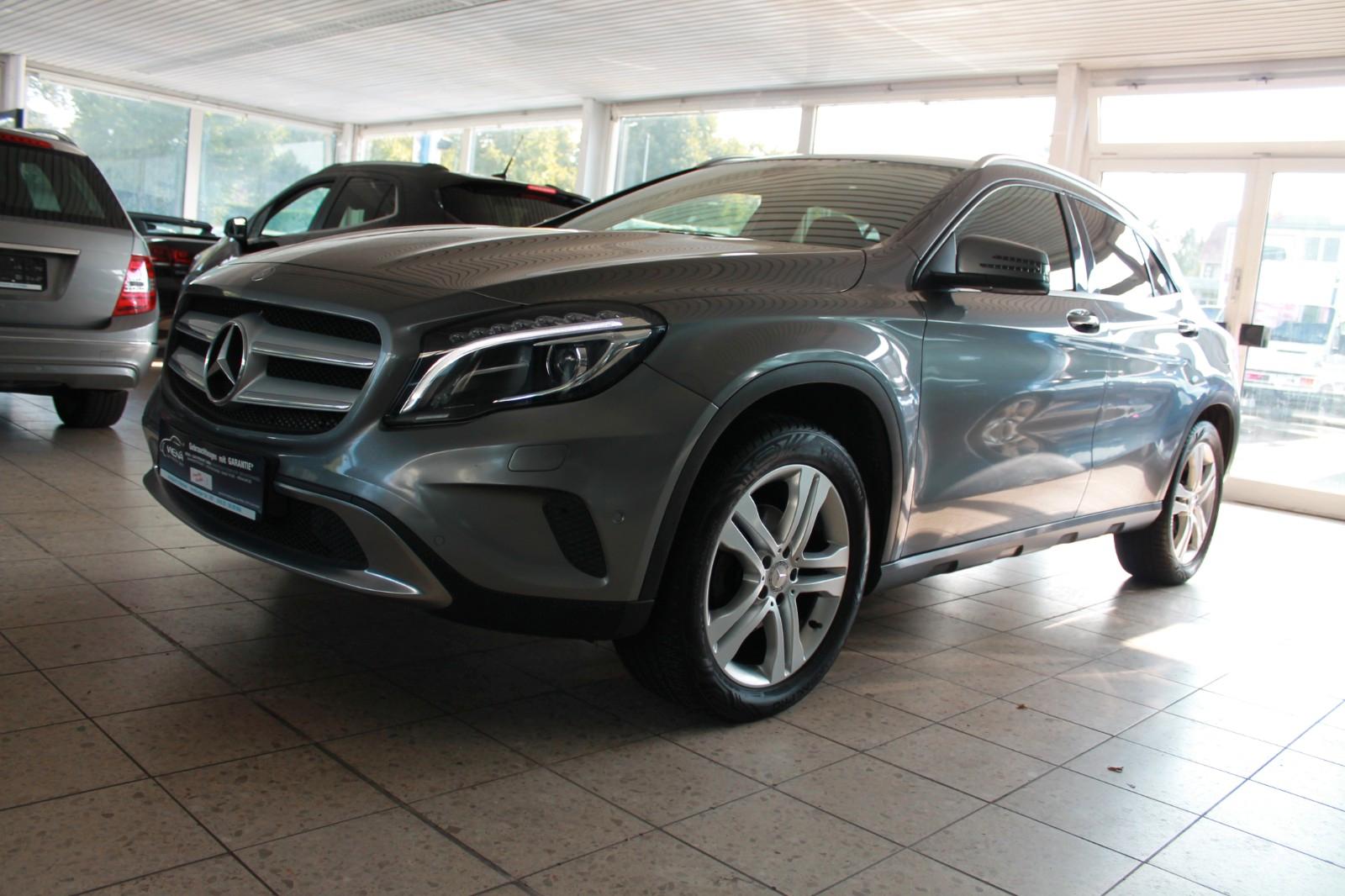 Mercedes-Benz GLA 200 GLA -Klasse GLA 200