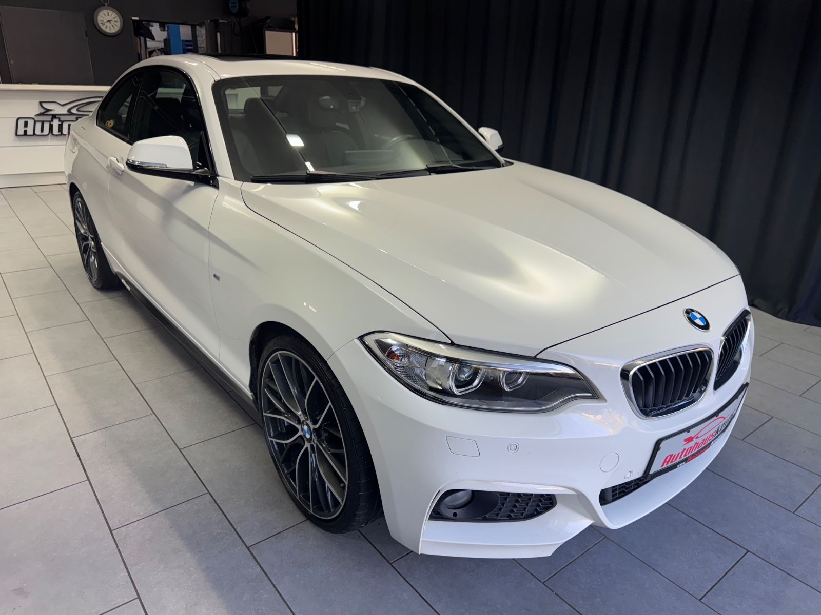 Fahrzeugabbildung BMW 220 d Coupe M Sport|19 ZOLL M-PERFORMANCE|LEDER|