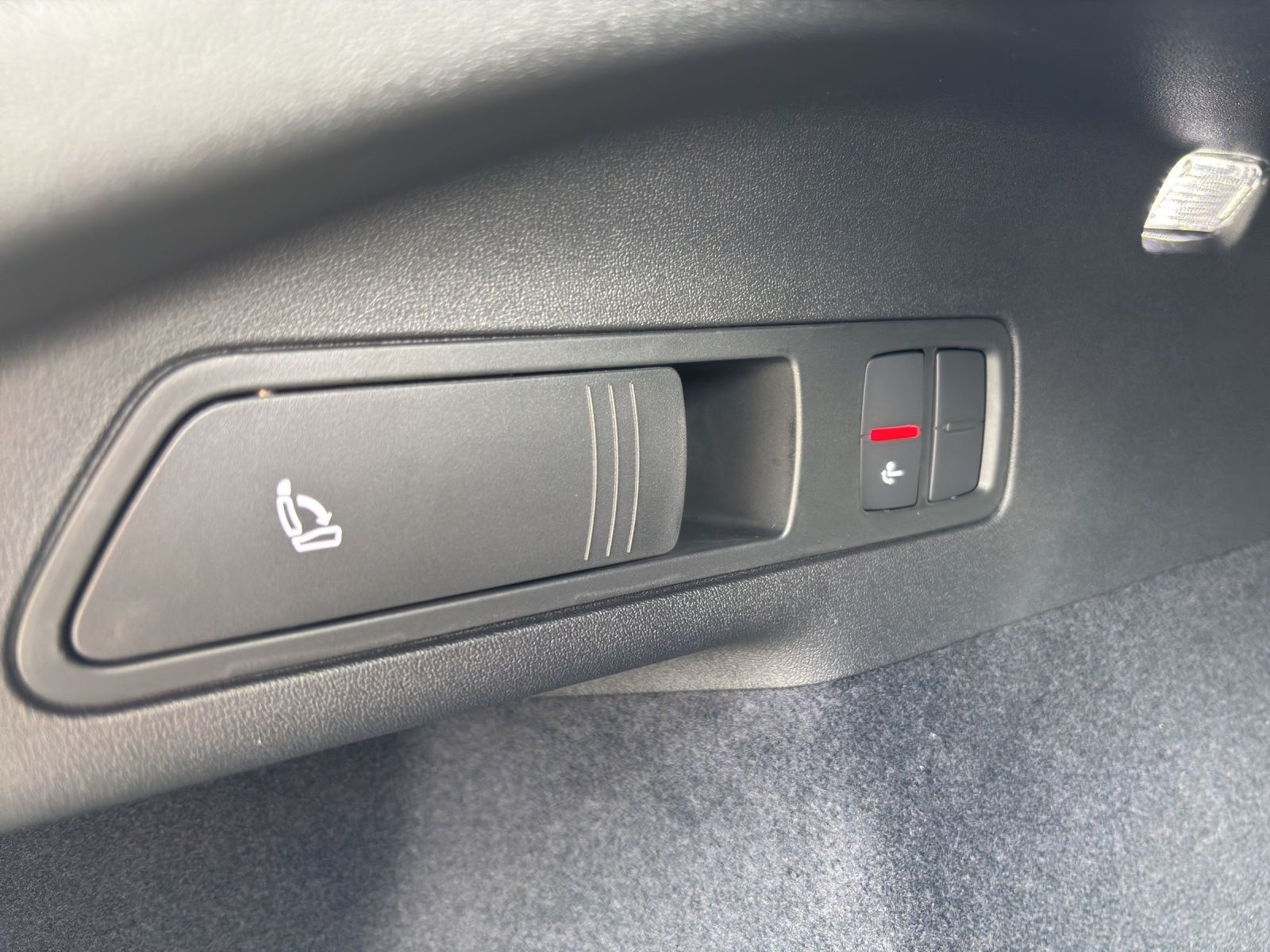 Audi SQ6 e-tron - Bild 16