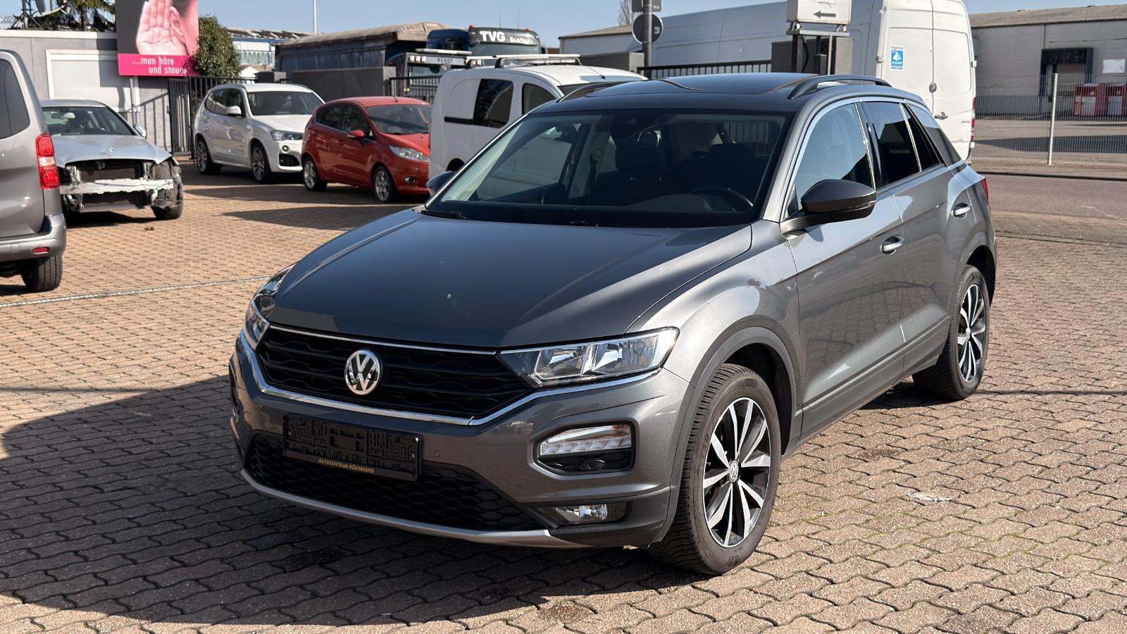 Volkswagen T-Roc Style 4Motion*PANO*KAM*LED*SHZ*AHK*ACC*