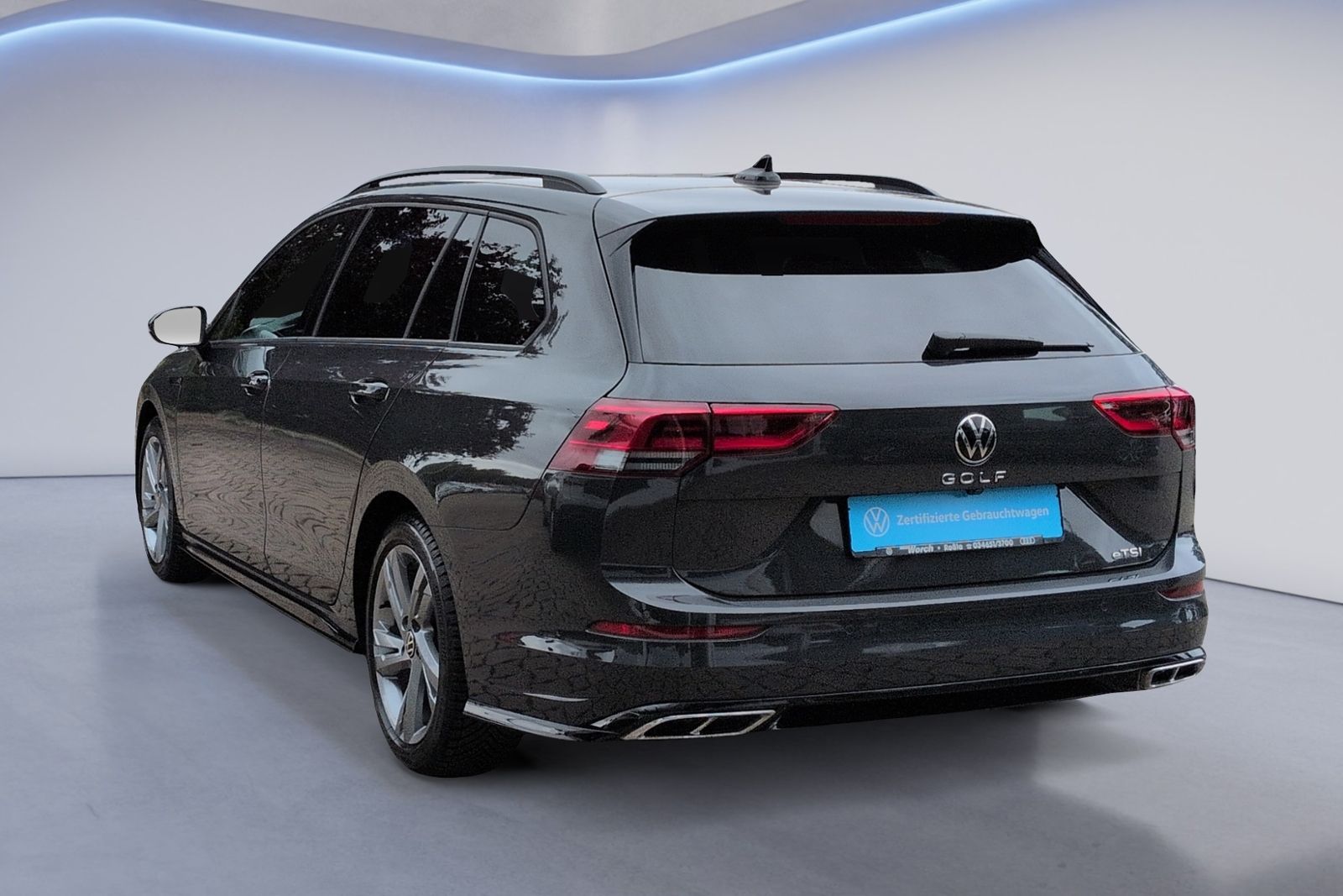 Golf VIII Variant 1.5 eTSI DSG R Line KAMERA