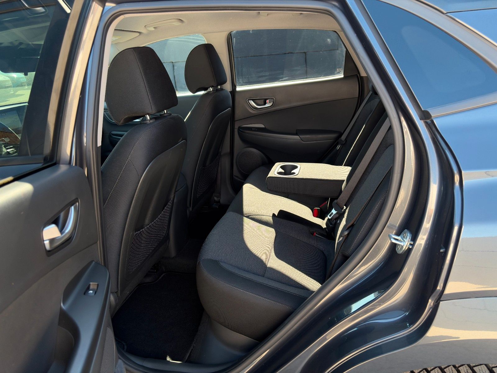 Fahrzeugabbildung Hyundai KONA E Edition 30+ Wärmepumpe ACC Krell CarPlay