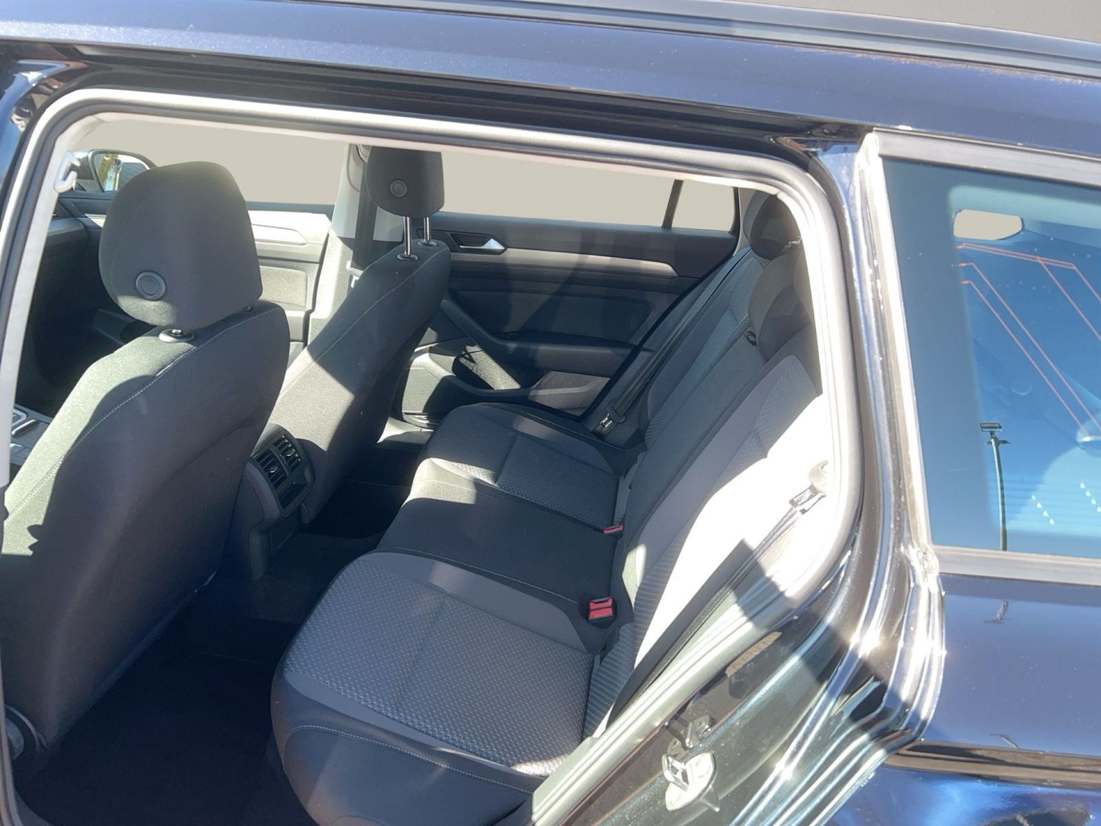 Passat Variant 1.5 TSI Conceptline, Navi, RearVi