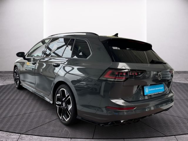 Fahrzeugabbildung Volkswagen Golf Variant 1.5 eTSI DSG R-LINE BLACK-STYLE NAV