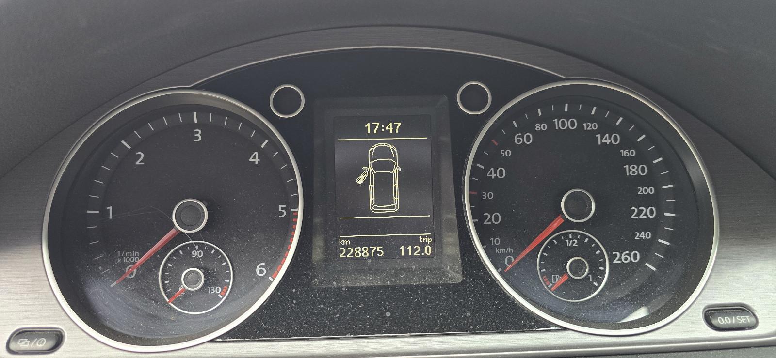 Volkswagen Passat 2014 — photo 13
