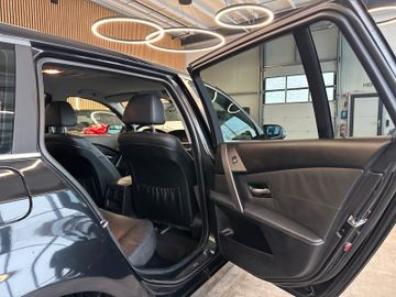BMW 530 i Touring *Klima*Navi*Xenon*AHK*Freisprech*