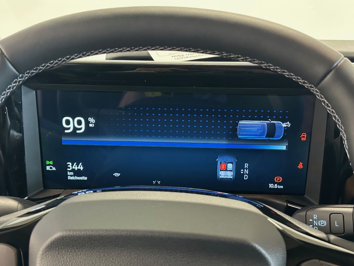 Fahrzeugabbildung Ford Transit Courier BEV Trend Klimaautom DAB LenkHZG