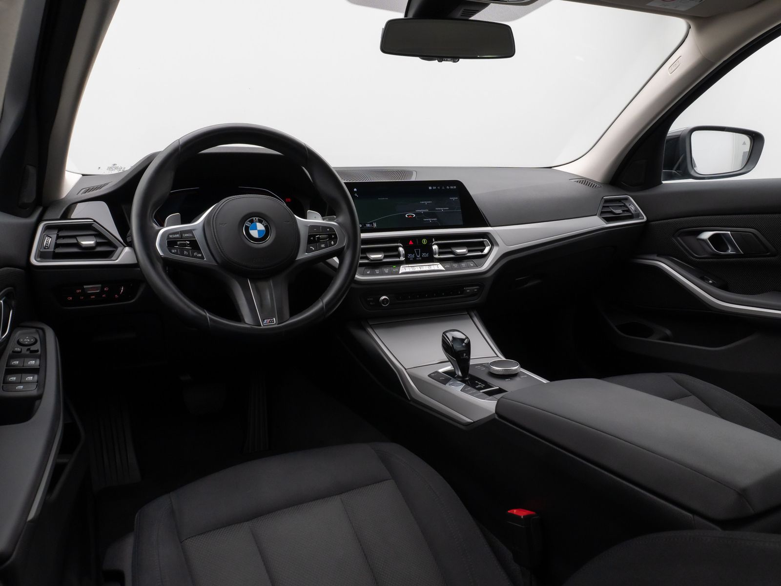 Fahrzeugabbildung BMW 320d Laser HUD DAB HiFi Komfort M Sport Alarm