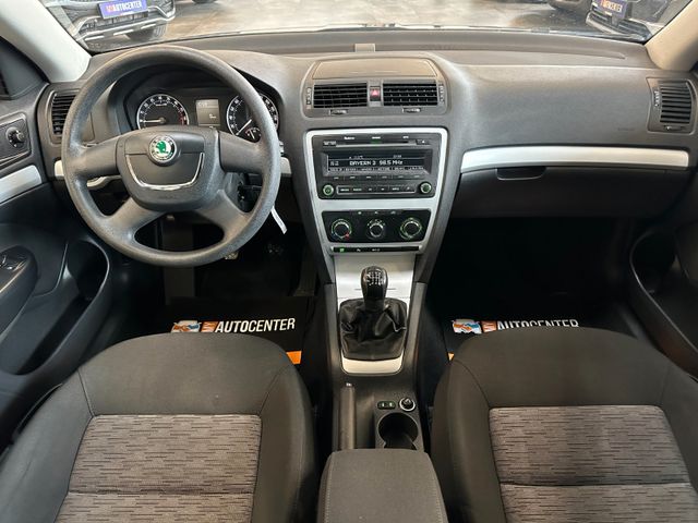 MYAUTOCENTER – Gebraucht- und Jahreswagen mit Werkstattservice in Pfaffenhofen Skoda Octavia Combi Ambiente *Klima*TÜV NEU*