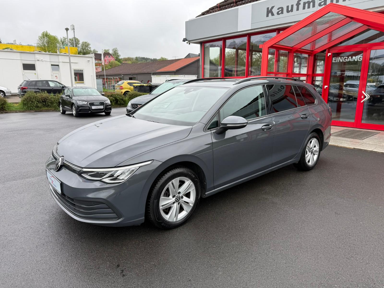 Volkswagen Golf VIII 2.0 TDI Variant*DSG*LED*NAVI*AHK*SHZ*