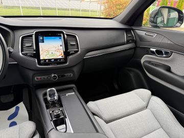 Volvo XC90 - 11