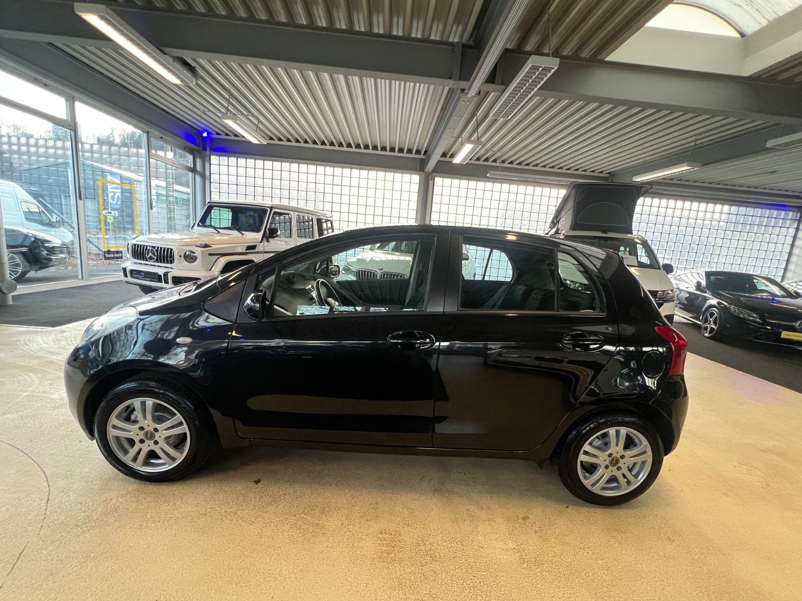 Fahrzeugabbildung Toyota Yaris Sol * TÜV/AU NEU *
