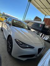 Alfa Romeo Giulia 2.2 Turbodiesel 136 CV AT8 Sup - gebrauchte Alfa Romeo Giulia aus dem Jahr 2020