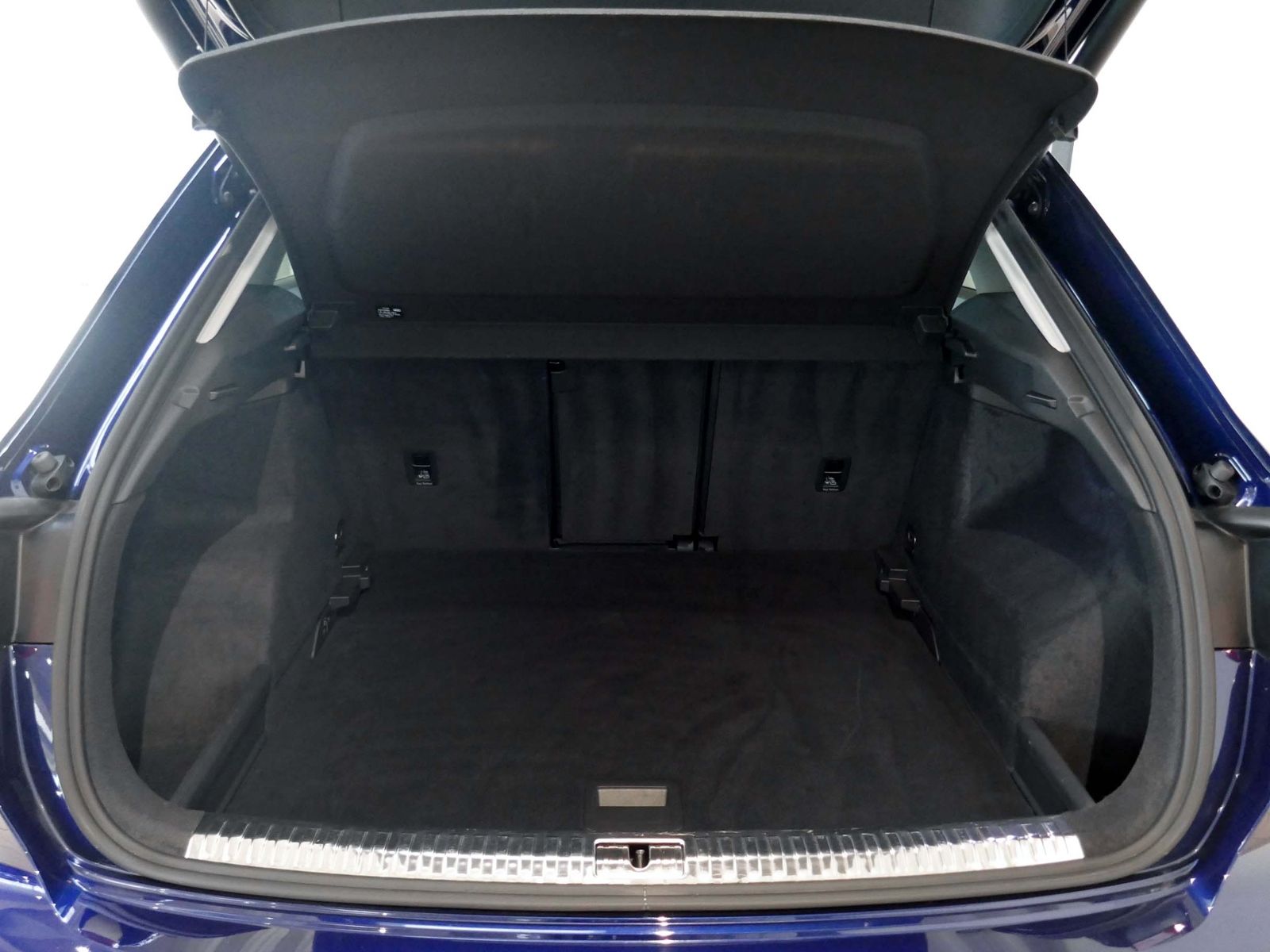 Fahrzeugabbildung Audi Q3  Advanced 35 TDI S-Tronic | LED AHK RFK