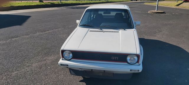 Volkswagen Golf 1 GTI 