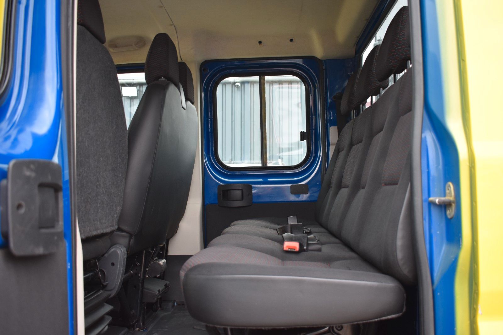 Fahrzeugabbildung Citroën Jumper Pritsche Doka. 35 L4 Heavy Plus Solution