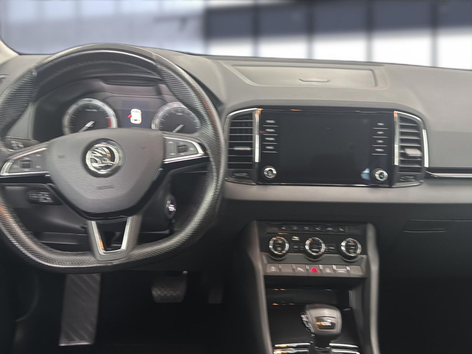 Fahrzeugabbildung SKODA Karoq Style/AHK / unfallfrei