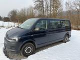Volkswagen T6 Kombi LR 9 Sitze  Langer Radstand - blaue Volkswagen T6