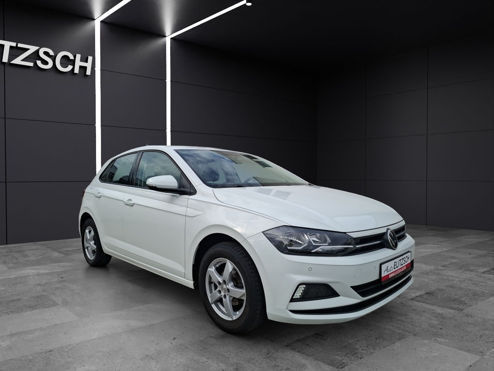 Fahrzeugabbildung Volkswagen Polo TSI Comfortline AppConnect Klima PDC SHZ