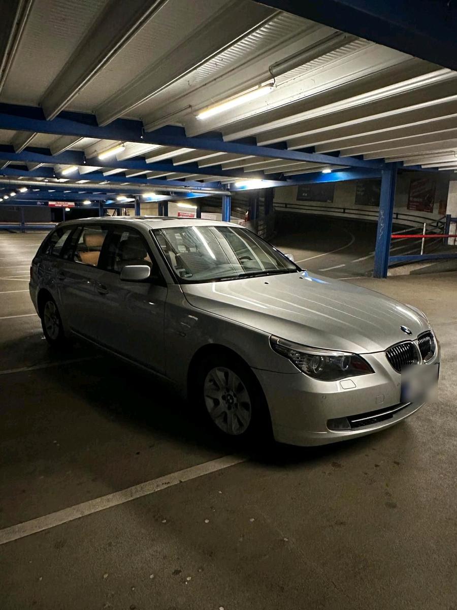 BMW 523 2007 — engine 190 HP (140kW)