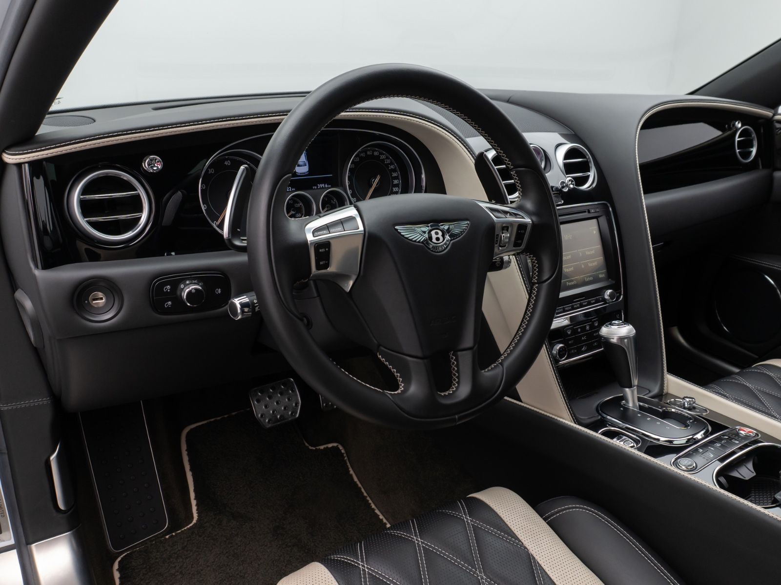 Fahrzeugabbildung Bentley Continental Flying Spur W12 Mulliner by Concord