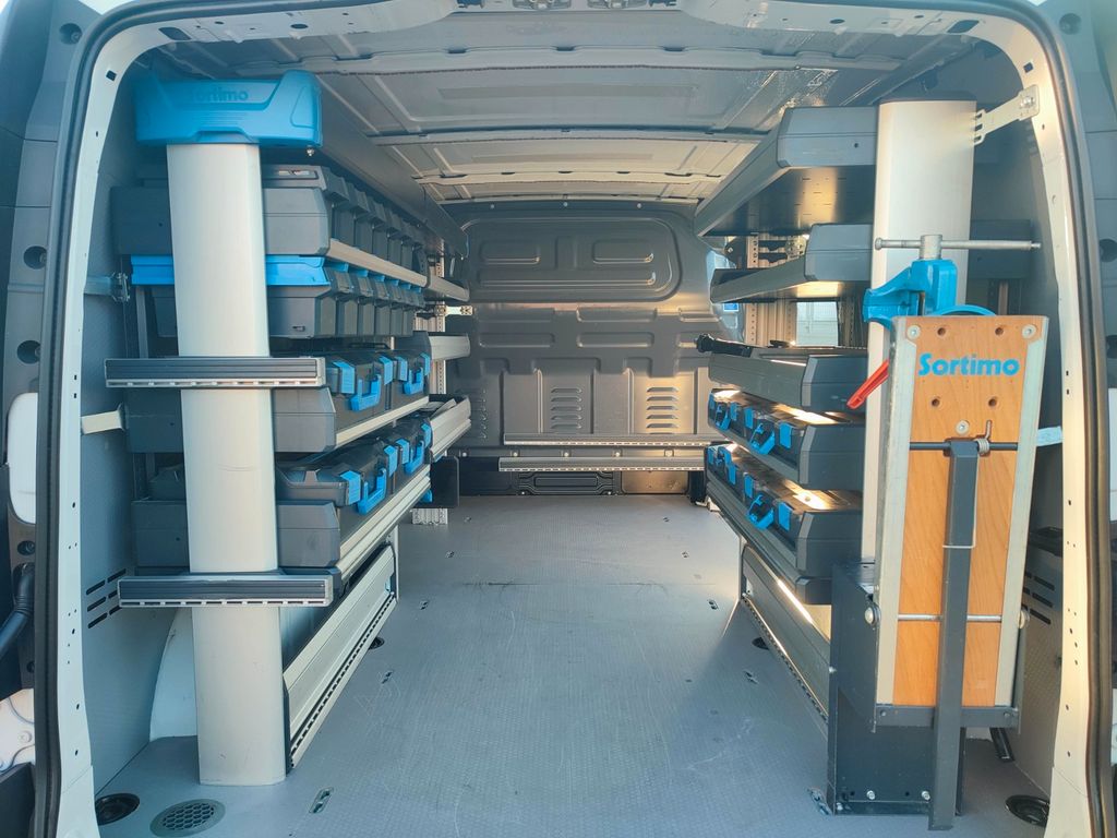 Image of Mercedes-Benz Vito