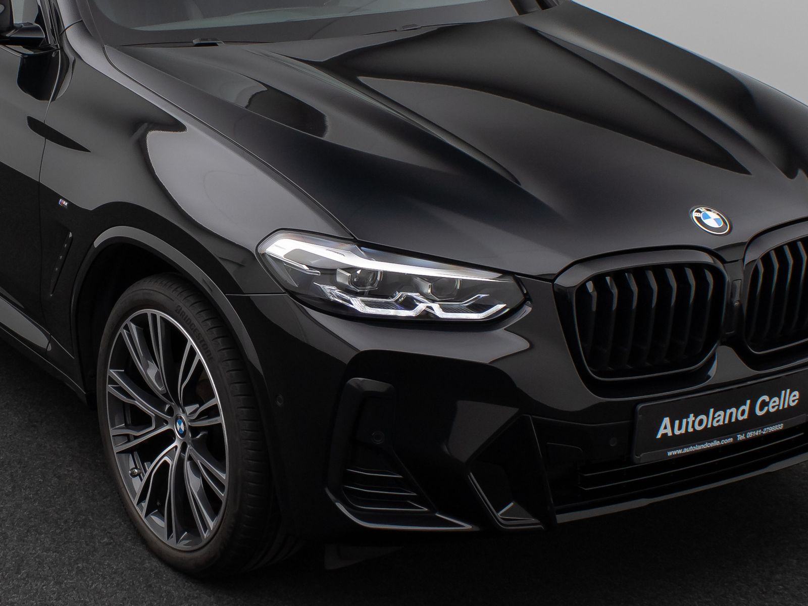 Fahrzeugabbildung BMW X3 xD20i M Sport Panorama 360°DAB Komfort 21Zoll