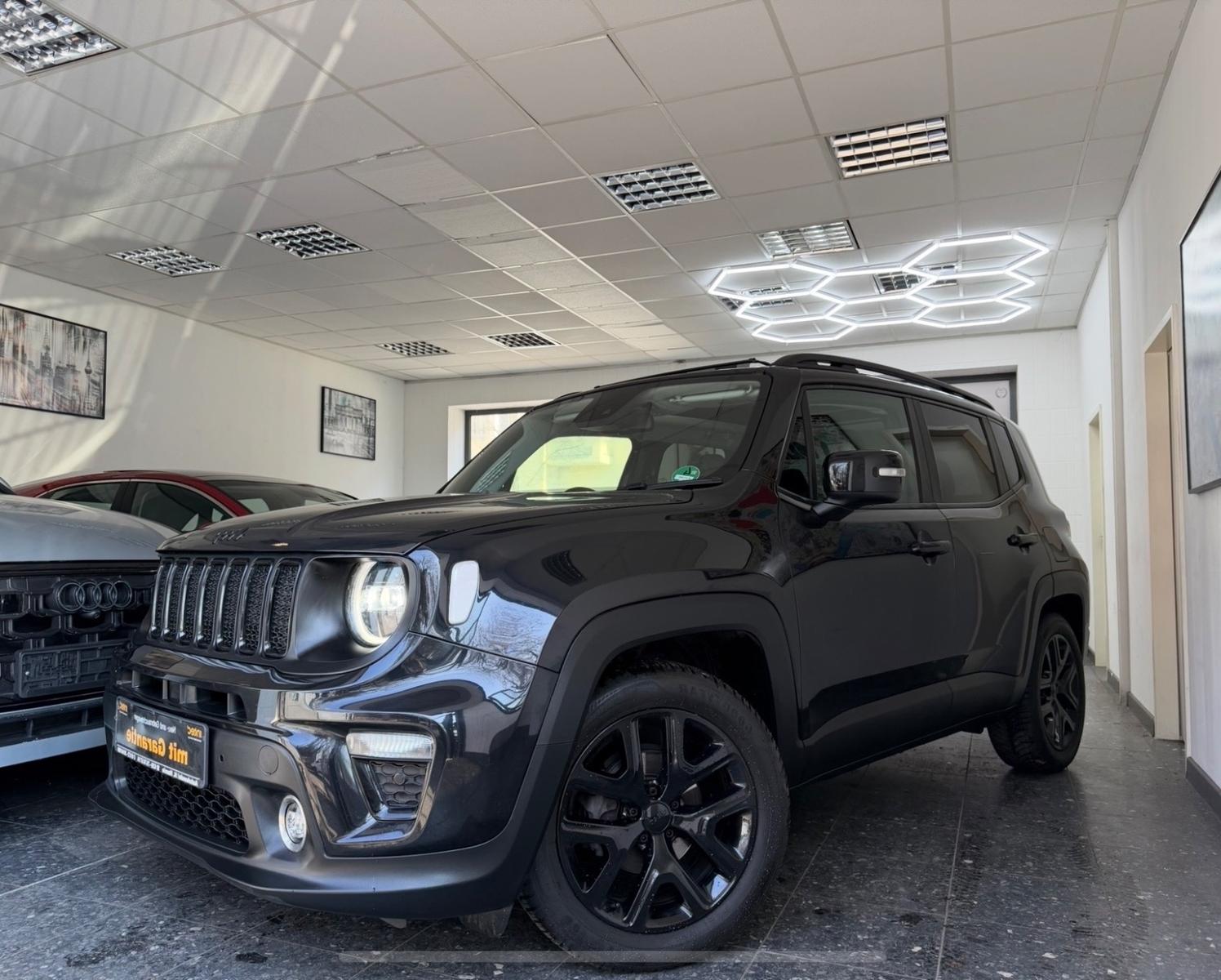 Jeep RENEGADE LIMITED KEYLESS PANO LEDER NAVI CAM SZH