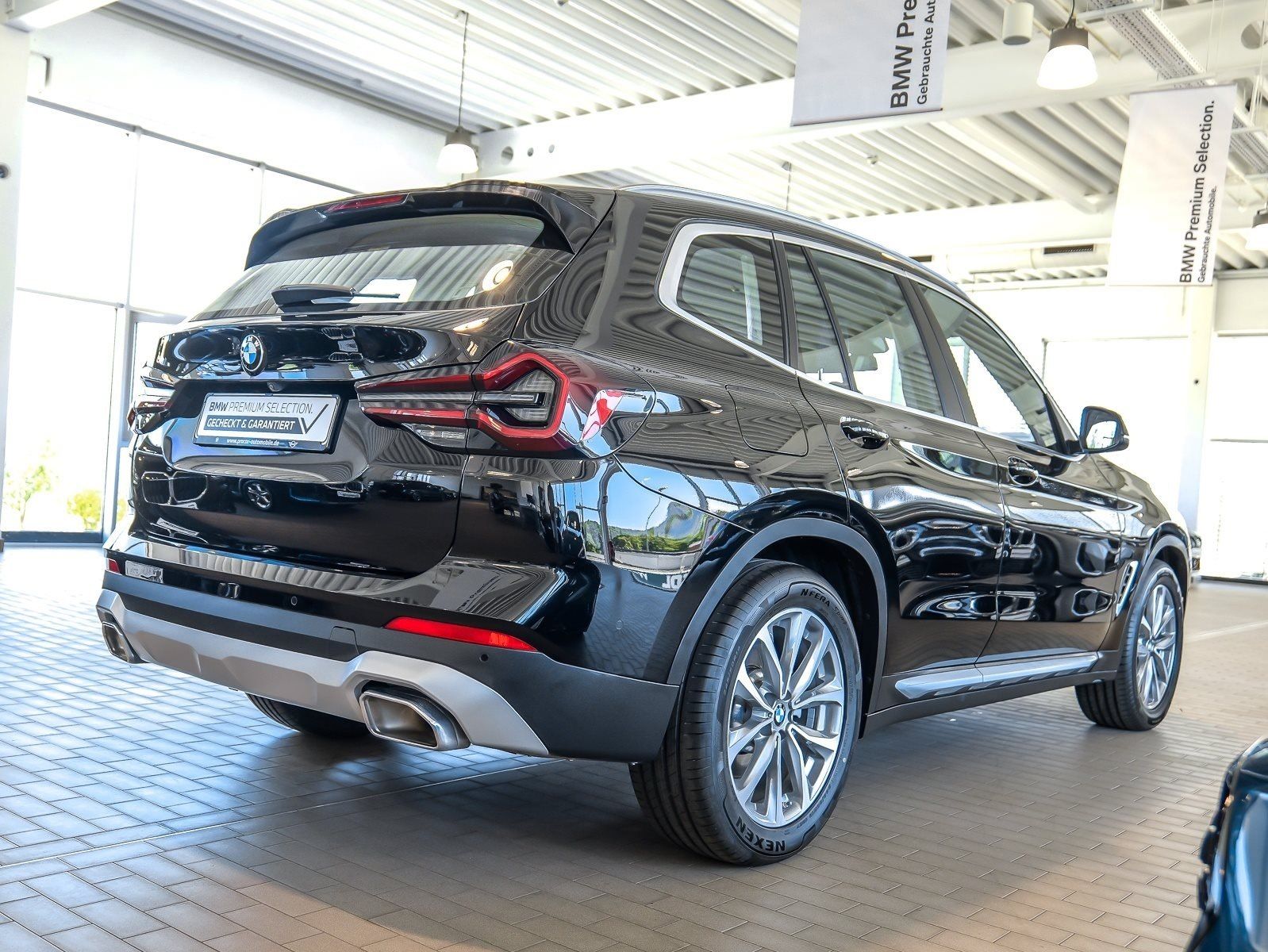 BMW X3 xDrive20d Hifi 19 Zoll LED Navi CarPlay Andro foto 2