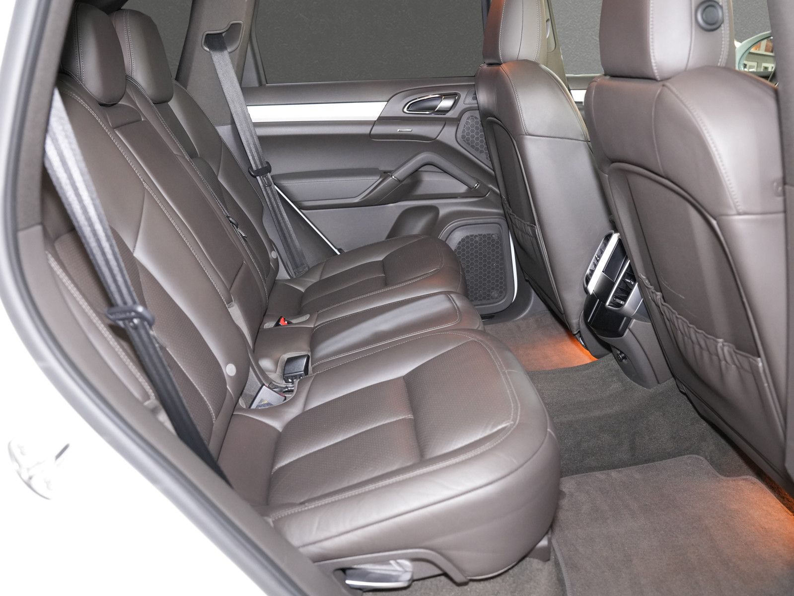 Fahrzeugabbildung Porsche Cayenne Diesel - LED|Pano|Stzhzg+belüft|Kam|21"