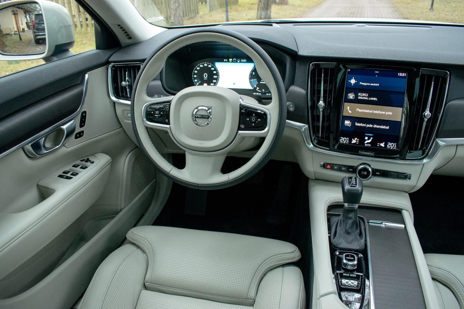 Volvo V90 Cross Country PRO Xenum Luft Massage STNDHZ