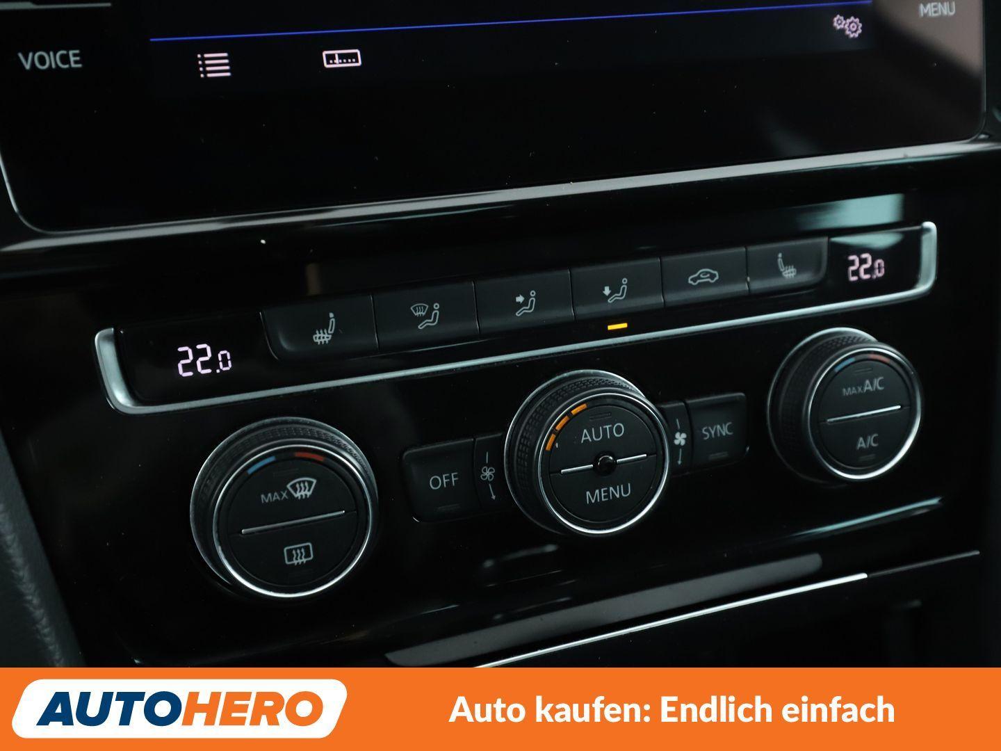 Volkswagen Golf VII 1.5 TSI ACT Sound*ACC*PDC*SHZ*