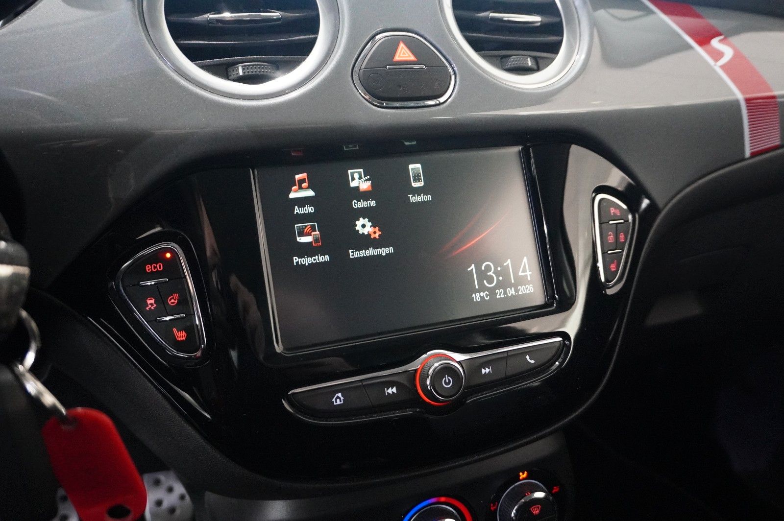 Fahrzeugabbildung Opel Adam S 1.4T SPORT NAVI/LED/SHZ/TEMP./OPC/PDC/USB