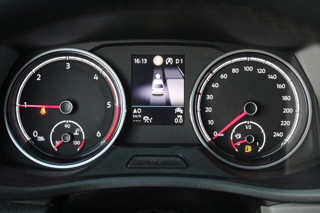 Volkswagen T6.1 Caravelle LR Lang 150PS DSG LED Navi Extras