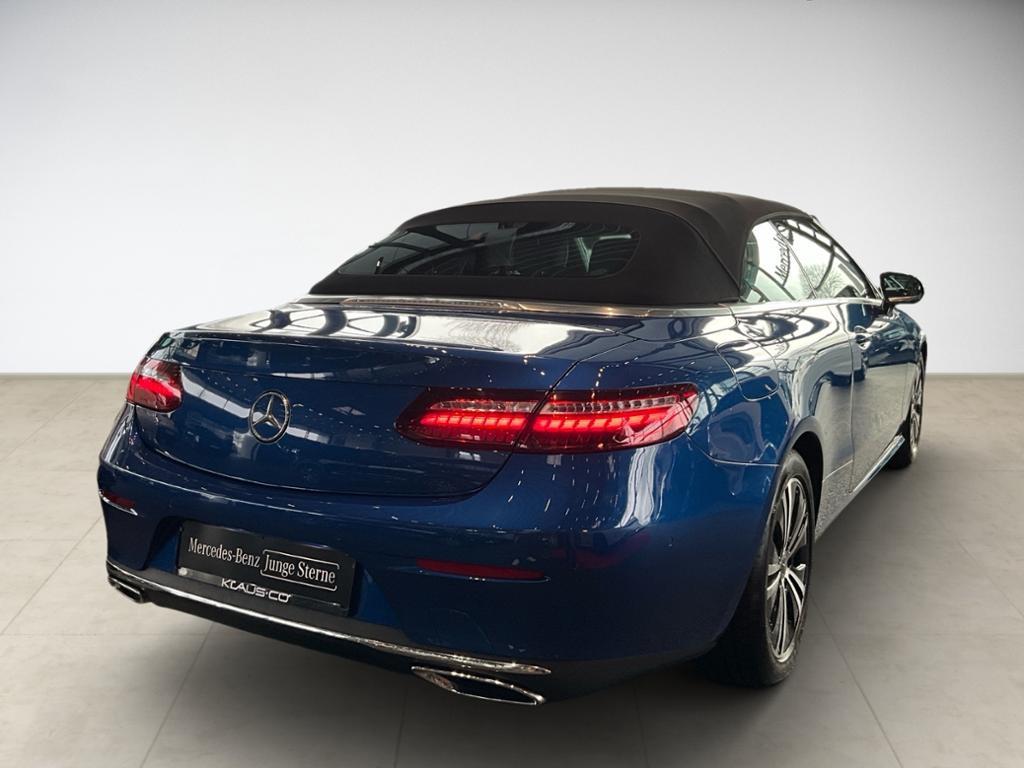 Mercedes-Benz E 220 d Avantgarde Cabriolet AHK AUT Kam. KlimaA