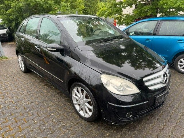 Fahrzeugabbildung Mercedes-Benz B 200 Panorama Leder Klima Alu
