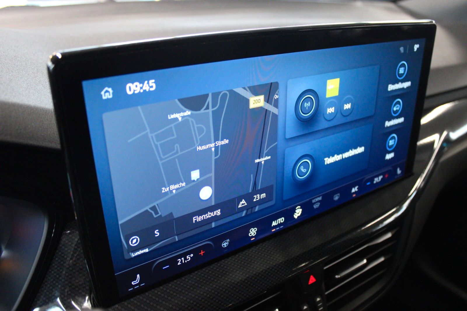 Fahrzeugabbildung Ford Focus ST-Line X Aut. LED ACC Leder Pano HUD Wint