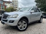 Mercedes-Benz ML320CDI 4-MATIC*FACELIFT*KLIMA/SHZ/AHK/VOLL/TÜV - silberne Mercedes-Benz ML 320
